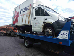 Фото эвакуации коммерческого транспорта