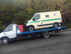 Фото эвакуации инкассаторского авто
